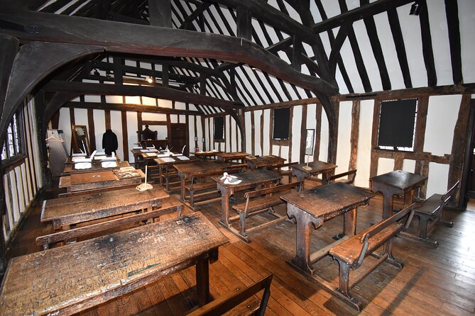 Private Day Tour to Stratford-Upon-Avon - All things Shakespeare - Shakespeare’s Schoolroom and the making of a writer