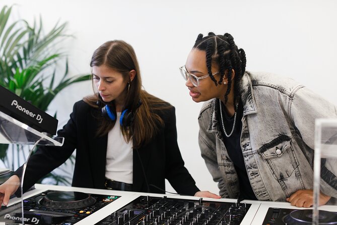 Private DJ Class - Getting started at 93a Bayham St