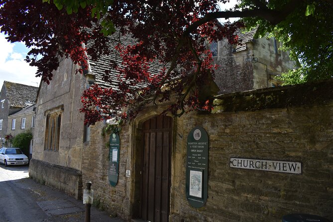 Private Downton Abbey Tour, including Bampton, Cogges Farm, and Highclere - The guides can shape the day