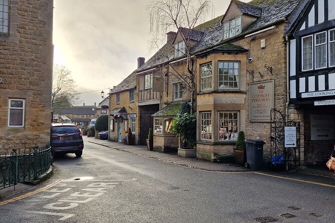 Private Full Day Cotswolds Tour From London - Burford: a strong opening in the Cotswolds