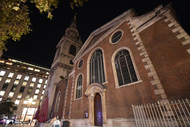Private Ghosts and Gore Walking Tour of London - Execution, Newgate Prison, and the Black Dog