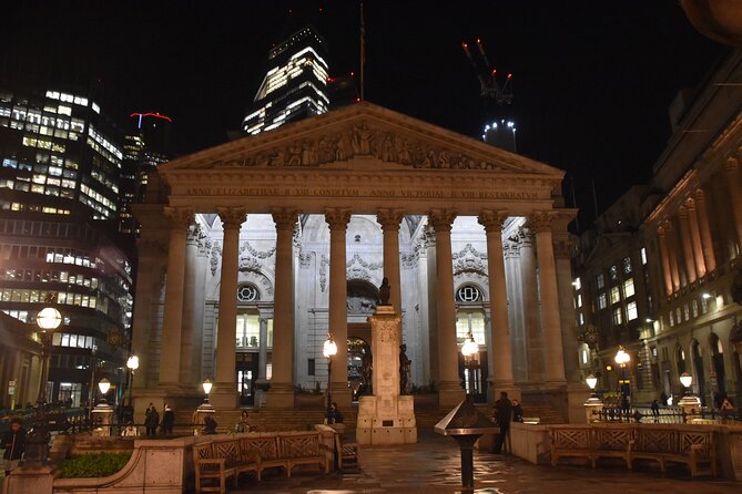 Private Ghosts and Gore Walking Tour of London - From the Monument to London’s banking ghosts