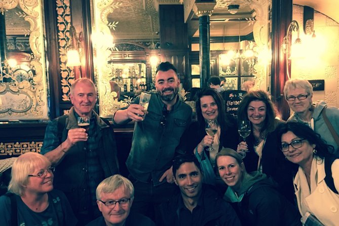 Private Group: Historical Pub Walking Tour of London - What the guides add to the experience