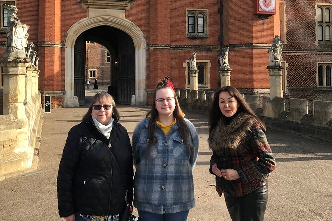 Private Guided Tour of Hampton Court Palace - When this tour works best