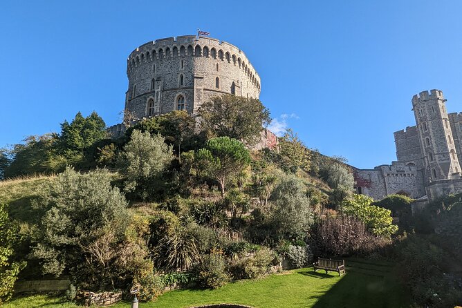 Private Half-Day Tour of Windsor Castle - Inside the battlements and royal rooms