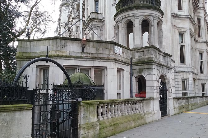 Private James Bond Fictional and Film Spy Tour of London - Carlton Gardens and the real government connection