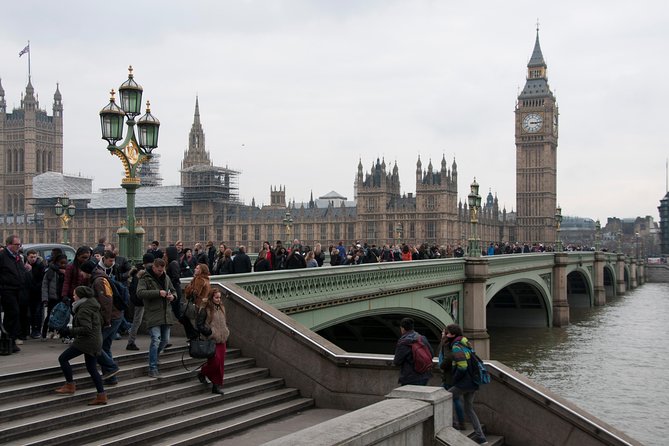 Private London Departure Transfer - Hotel / Accommodation to Airport - Reaching Heathrow, Gatwick, and the other airports