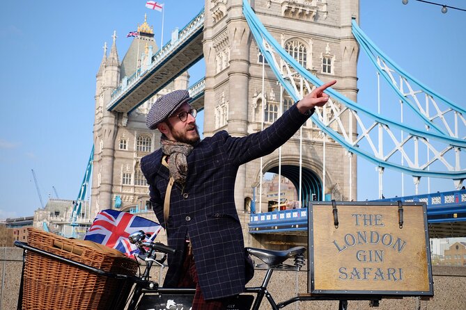 Private London Gin Safari: A Spirited, Juniper-Fuelled Jaunt - Borough Market and Tate Modern