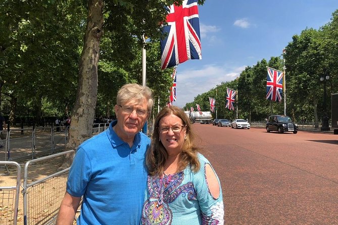 Private London Highlights Tour in a Black Cab: 2, 4, or 6 Hours - What the guide adds to the ride
