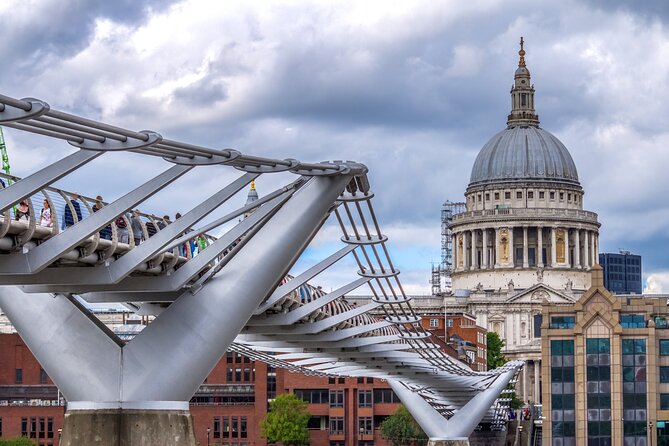 Private London Kickstart City Tour - Whitehall and Trafalgar Square