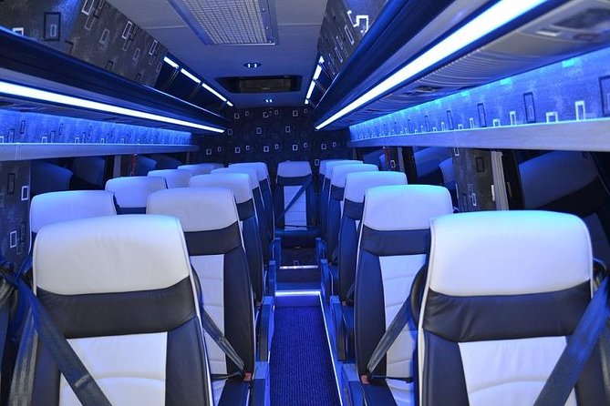 Private Minibus Arrival Transfer: Heathrow Airport to Central London - A private Mercedes Sprinter instead of several taxis