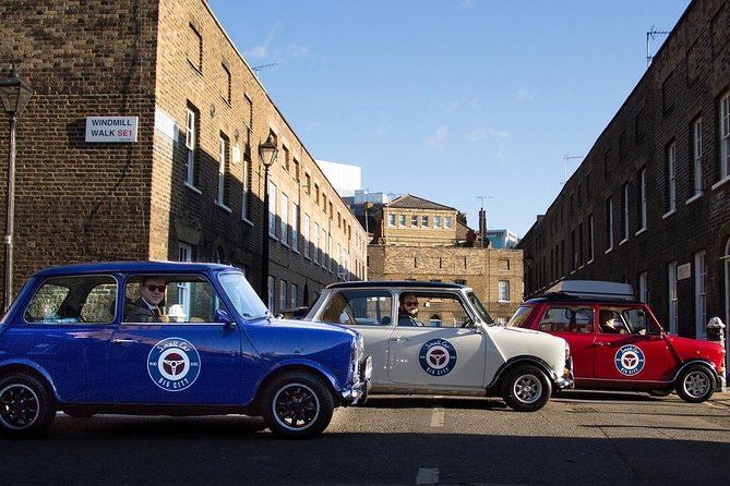 Private Panoramic Tour of London in a Classic Car - Meeting your guide in central London