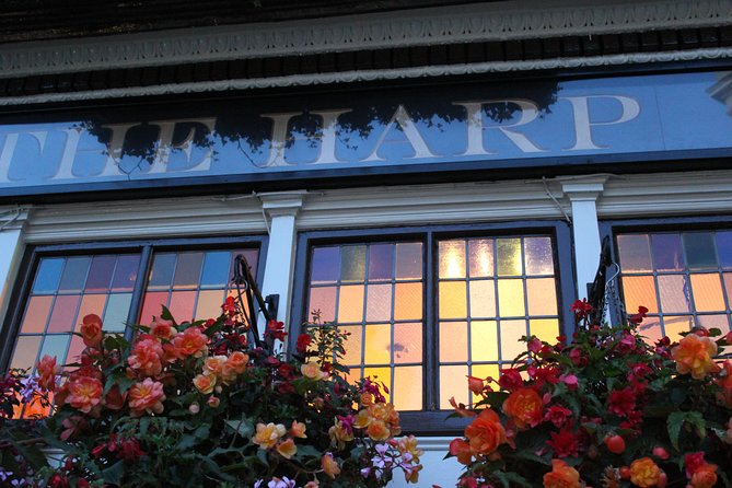 Private Pub Tour of Central London - Sherlock Holmes turns a pub into a detective display