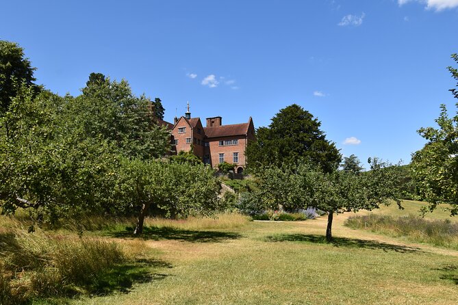 Private Taxi Transfer to Chartwell, Home To Sir Winston Churchill - What the dining room adds to the story