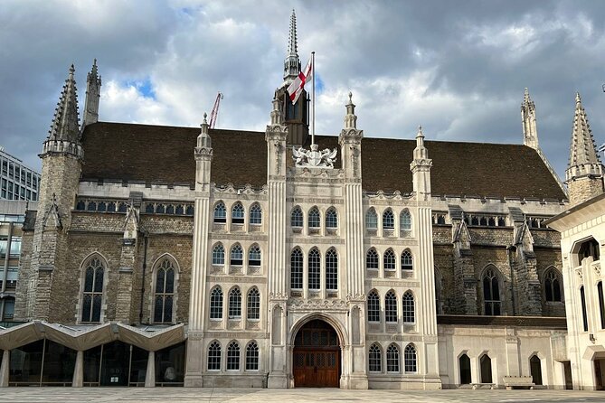 Private Tour: Best of London in a day! in Spanish. - St. James’s Palace and the royal quarter