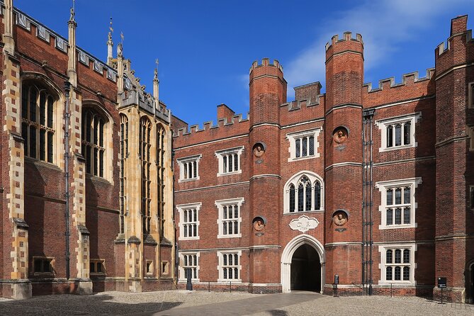 Private Tour of Hampton Court Palace with Award-Winning Architectural Historian - Why James changes the Hampton Court experience