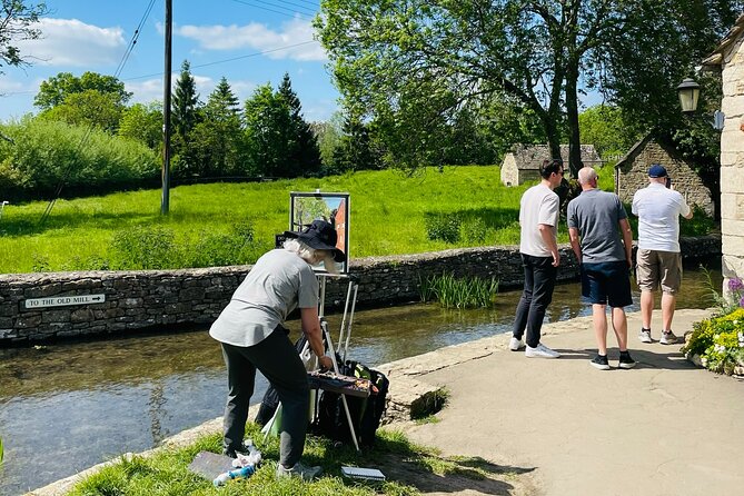 Private tour of the stunning Cotswolds with an expert local guide - Bourton-on-the-Water for shops and tea