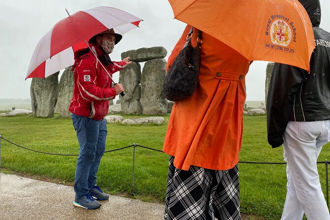 Private Tour to Stonehenge, Bath and The Cotswolds - The guide can make or break the experience