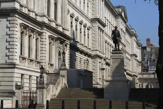 Private Tour, World War 2 London, including entry to Churchill War Rooms - Embankment memorials and the Chindits