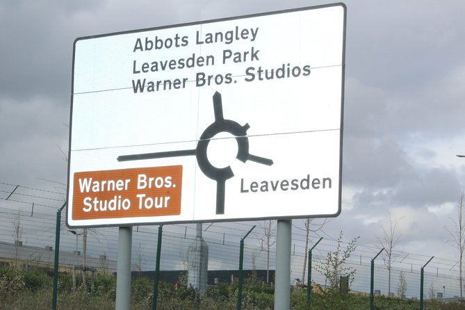 Private Transfer: Central London to Harry Potter Warner Bros Studio in Leavesden - What the driver service is like