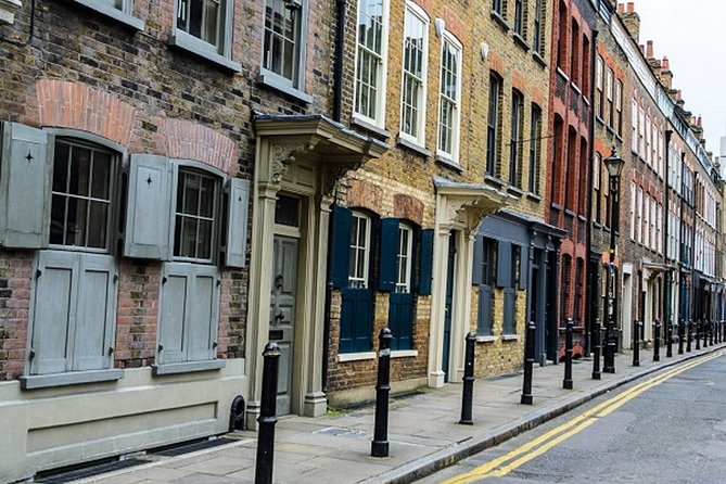Private Walking Tour: Jack The Ripper and East End - Fournier Street and the Ten Bells