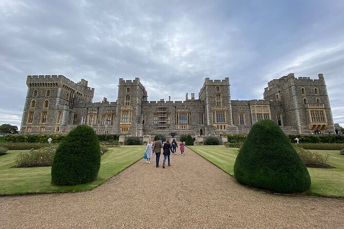 Private Windsor Castle and Stonehenge Day Tour - Windsor Castle and the royal apartments