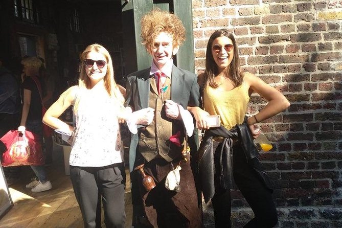 Public BucketRace - Scavenger Hunts with a Twist - The 12:30 start turns London into a timed contest