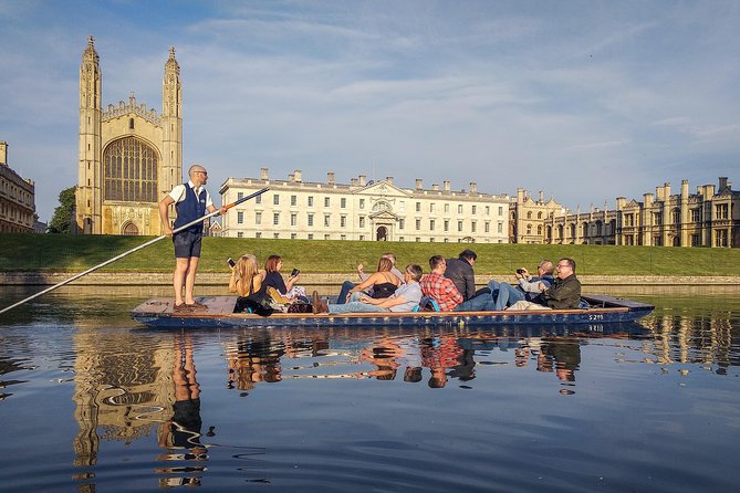 Punting Tour in Cambridge - Queens’ College and the Mathematical Bridge
