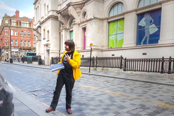 Reel Tours: Liverpool Film Location Walking Tour - The Royal Liver Building plays Manhattan