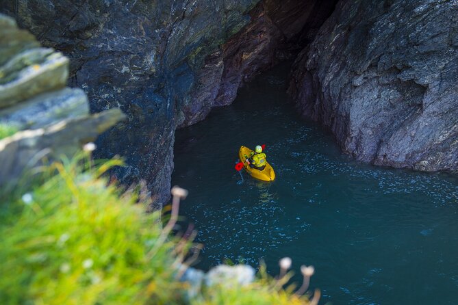 Sea Kayak Lesson & Tour in Newquay - Learning the basics before leaving shore