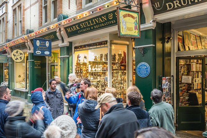 Secret Walking Tour of Central London - Covent Garden, St Paul’s Church, and its gardens