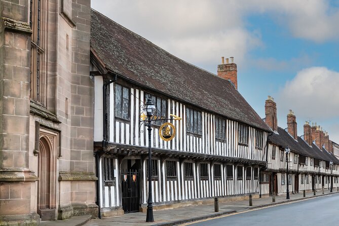 Shakespeare's Schoolroom & Guildhall Entry Ticket and Tour - Start with the Guildhall’s civic story