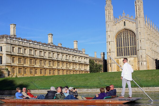 Shared Chauffeured Punt Tour - Starting at Thompsons Lane and settling into the punt