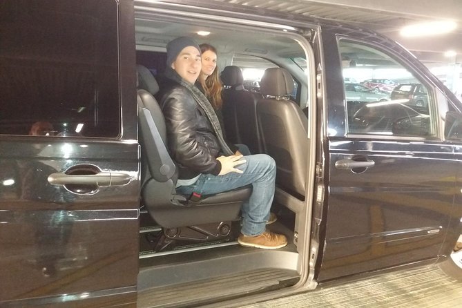 Shared Departure Transfer from your London Hotel to the Airport - Drivers, communication, and the human side