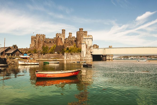 Snowdonia & Chester Day Tour from Manchester Including Admission - Snowdonia from the mini-coach