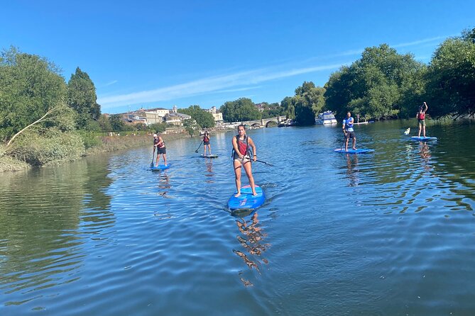 Stand up Paddleboarding on the beautiful Thames at Richmond - Starting beside Richmond Bridge