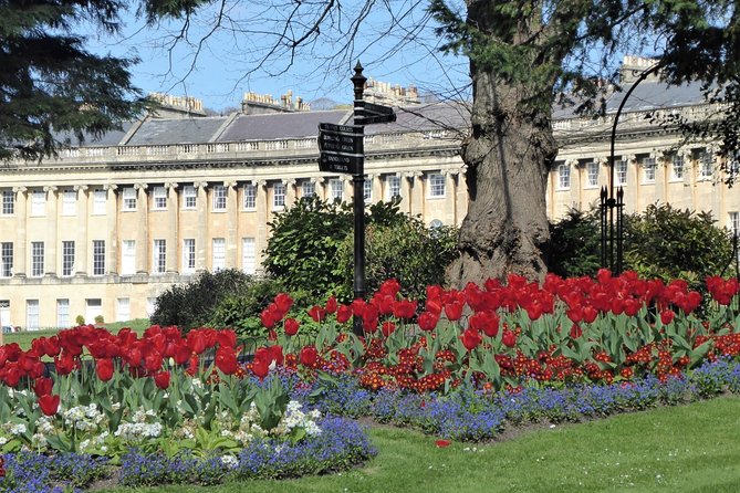 Stonehenge and Bath City Tour - Private tour from Bath - Bath Abbey and the Roman Baths area