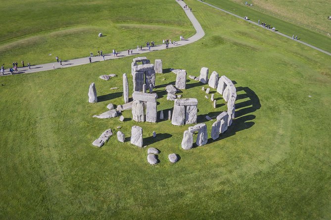 Stonehenge and Bath Day Guided Tour from London - The coach ride through southern England