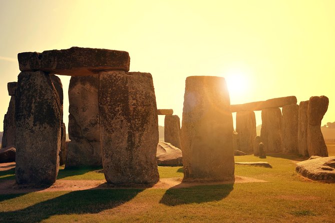 Stonehenge Morning Half-Day Tour from London Including Admission - Using the audio guide without confusion