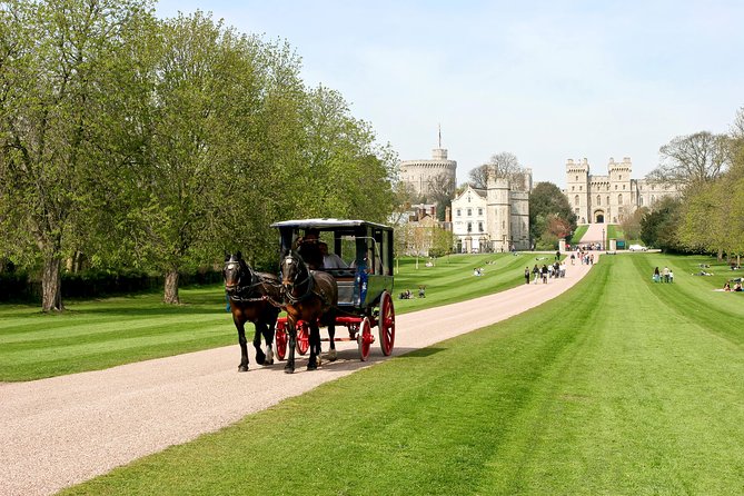 Stonehenge, Windsor Castle and Bath Full Day Guided Tour - Windsor Castle: royal rooms on a tight clock
