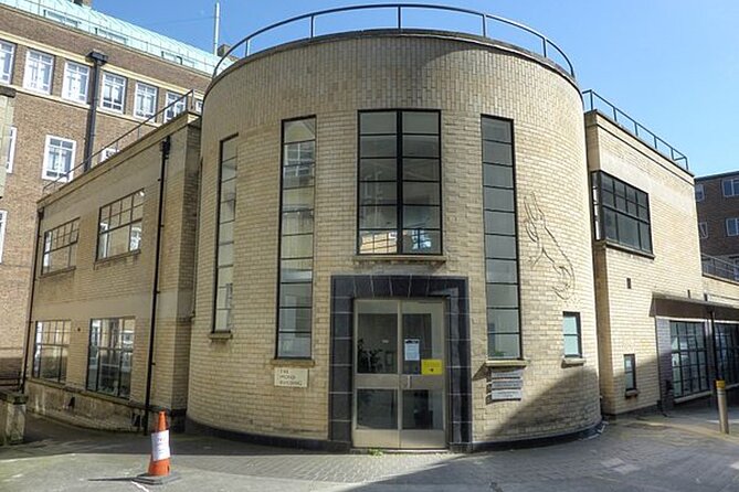 Tangential Cambridge: Group Walking Tour of Sights and Highlights - Starting at St Benets Church