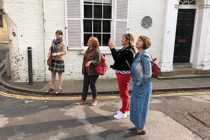 Tangential Cambridge: Group Walking Tour of Sights and Highlights - Trinity Street and the college gates