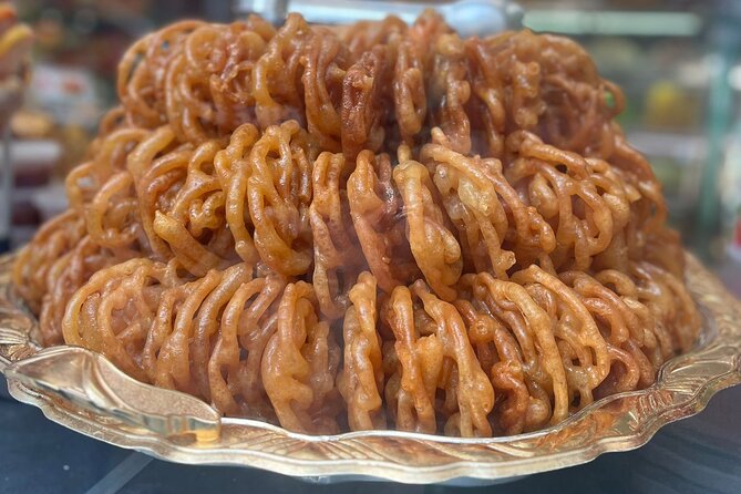 Tasting History: A Choose Your Own Menu Food Tour - Why this East End food walk works
