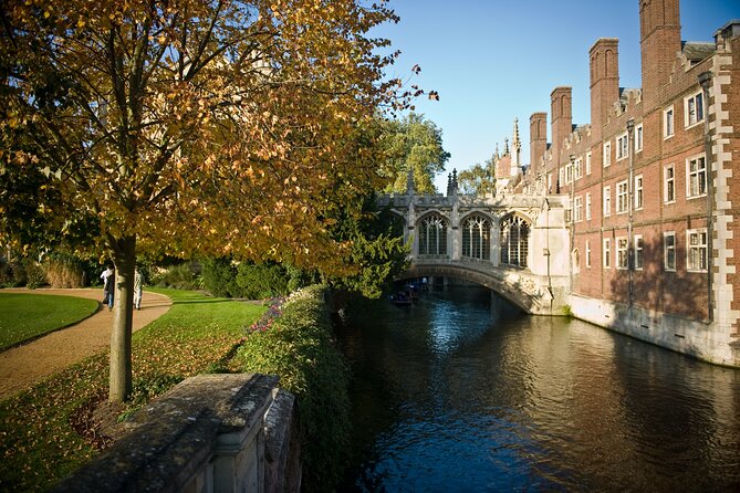 The Original Uncomfortable Cambridge™ Tour - Queens’ College and the story of Black students