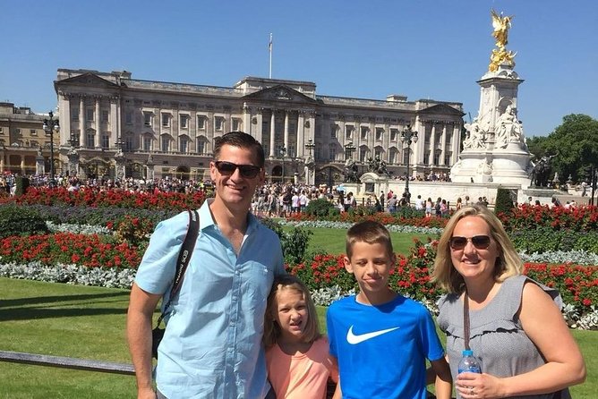 The Ultimate 6-hour Private Tour of London in an Iconic Black Cab - Covent Garden, the National Gallery, and Buckingham Palace