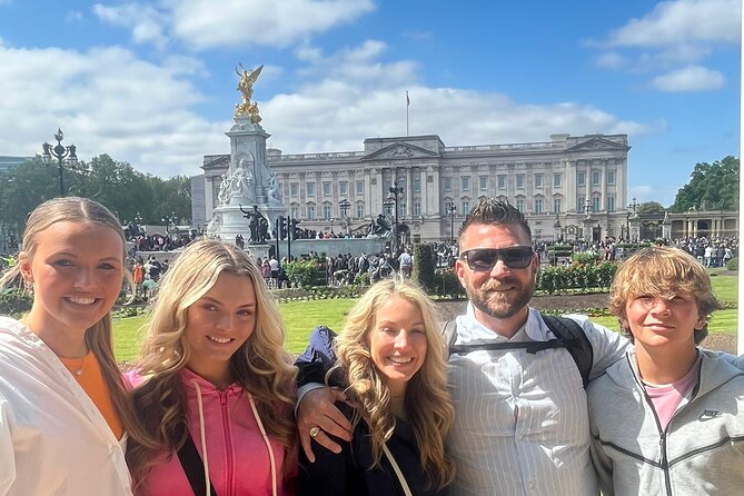 The Ultimate 6-hour Private Tour of London in an Iconic Black Cab - Westminster: royal ceremony and the center of power
