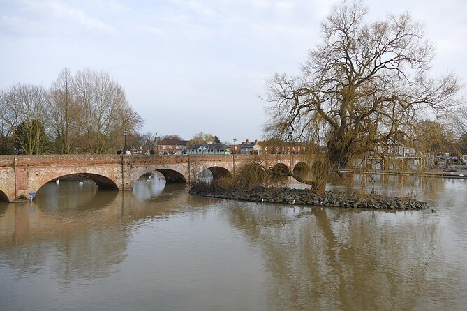 The WalkTalkShow.co.uk - Guided Tour of Stratford upon Avon - Shakespeare’s Birthplace and the Tudor family setting