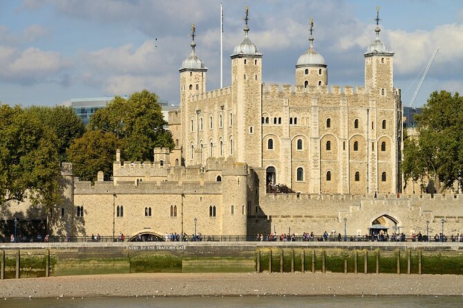 Tower of London Crown Jewels and English Royal History Tour - The Crown Jewels: ceremony, power, and serious sparkle