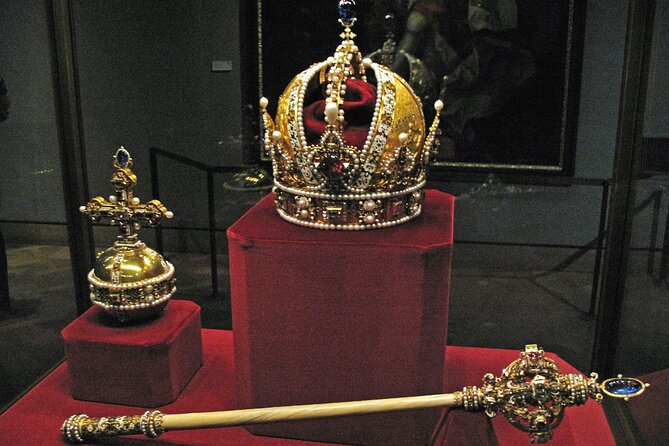 Tower of London Crown Jewels and English Royal History Tour - Royal prisoners and the mystery of the Princes