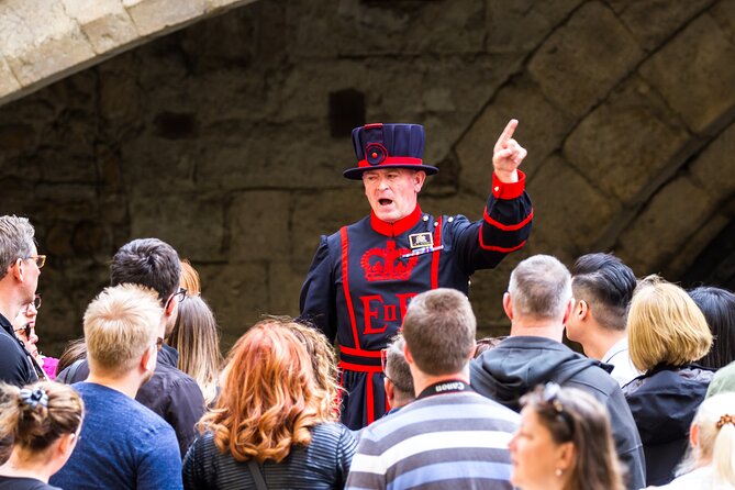 Tower of London: Crown Jewels & Beefeater Opening Ceremony - Exploring the White Tower and medieval fortress
